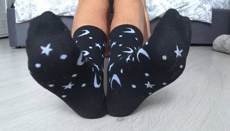 I Cut MY dirty socks close UP b