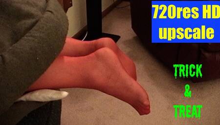 Trick & Treat - special edition with stocking feet 720HD upscale