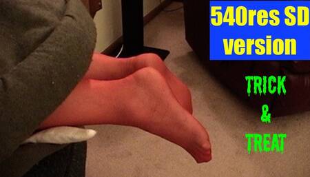 Trick & Treat - special edition with stocking feet 540res SD