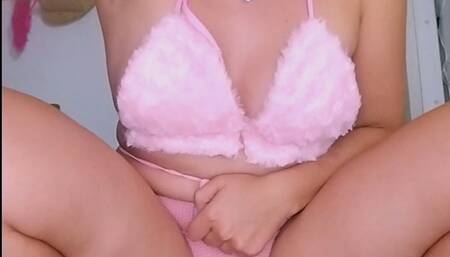 watch me get wet and come in my mouth