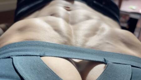 fluttering fingers ; abtricks in jeans