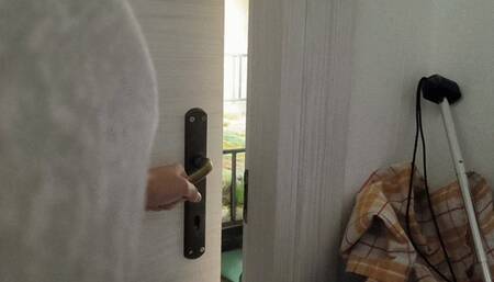 Seducing the Diaper Girl into Anal part 1