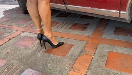 Starting and pedal pumping in high heels (11)
