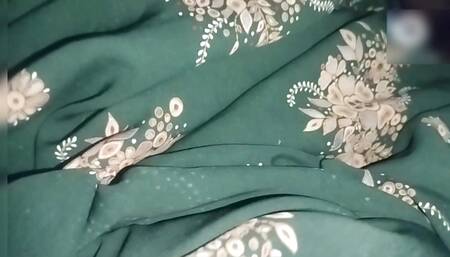 Desi Wife Sex in First Time, Desi Bhabhi, Village Girl