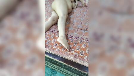 Bigass Step-mom so Hot Enjoy in Shower