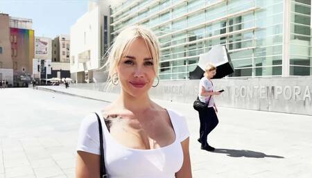 Angie, 34 years old, voluptuousness incarnate...