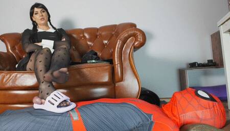 Wednesday Flattens Balls Of Spiderman In Flip-flop - HD 2560x1440