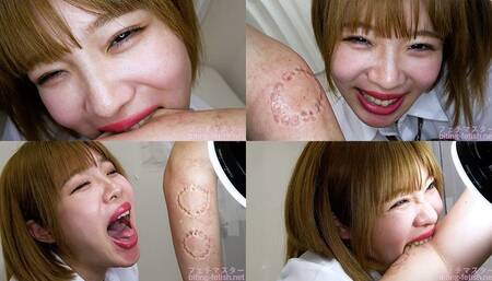 Momo Ninomiya - Biting by Japanese cute girl part1