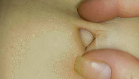 Female fantasies with a man's belly button WMV