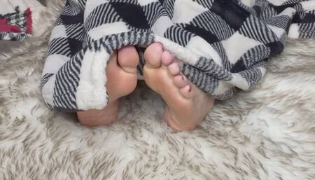 Sleepy Time Toes in the Blankets
