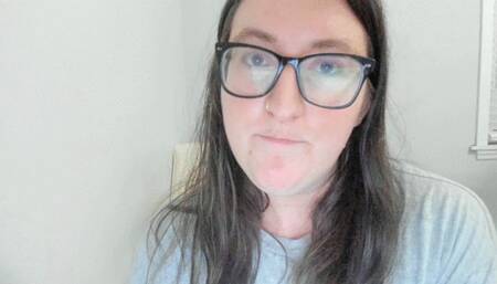 clean the cum out of my pussy and make me squirt