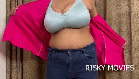 Desi Bhabhi Dress Change