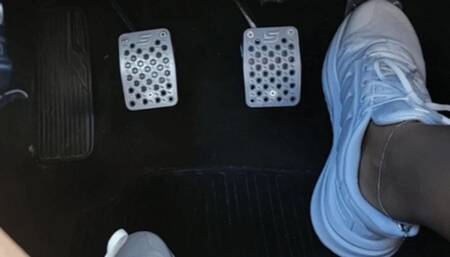 Adidas Camaro Hard Flooring & Peeling Out