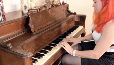 Piano Teacher;s FOOT Indicent Proposal HIDEF - SUMMER RAEZ & CATHERINE FOXX HIDEF MOV