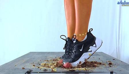 Candy Crush 1: Cum Under My Black Nike RZY 365 Summits - Slave Cam - 98SLC