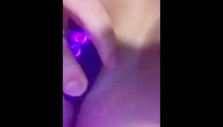 Alaskan bell fucks herself