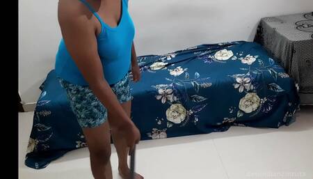 Desi Maid Giving Hand Job, Blow Job & Gets Cumshot From House Owner While No One at Home!