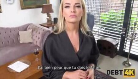 La magnifique Victoria est prête à baiser fort pour toutes ses