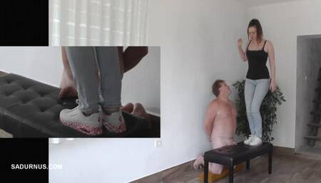 Mistress Cassy smoking pause on the slave's cock Picture in the picture! mp4