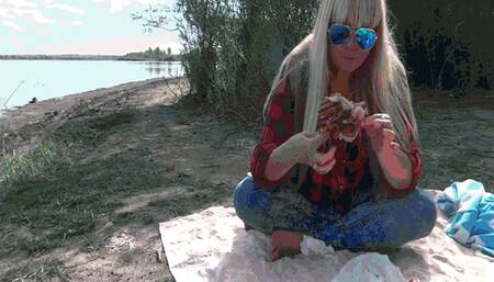 Dinner outdoors WMV (1920x1080) FHD