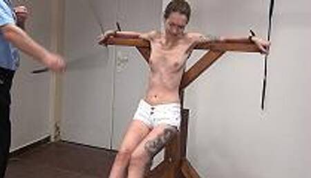 Sissi legs whip - 0311