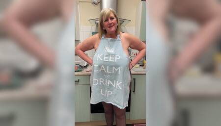 Your Best Friends Step Mum Makes You Breakfast in a Pinny and Pantyhose
