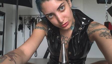 Mistress Lilli Bayle: punishment of a brat slave part 3