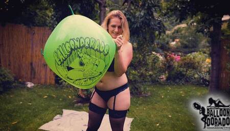 Cold Angel Squareloon sitpops HD Version