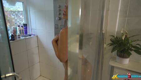 Amber Deen - Steamy Shower