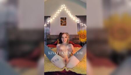 Kinkee Karma Puts on a Show Naked