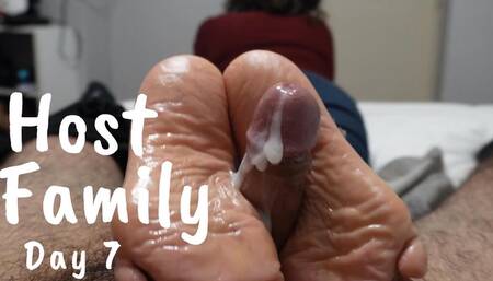 Host family - Day 7 - A courtesy cumshot - Footjob - Mariella - Full HD