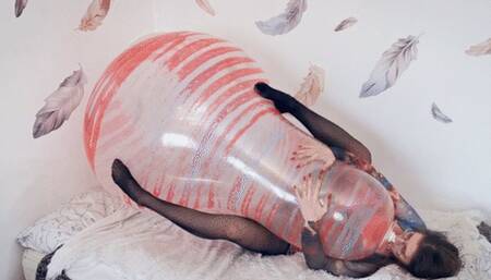 Cosette BTP's clear striped Roomtex SA balloon - 480p