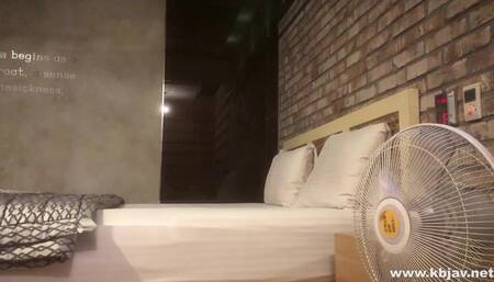 UN_KVIDEO_14102023_VVIP 부산 헌팅 홈런녀 스무살H컵