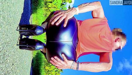 Sandra Jayde 15-09-24 I massage my butt in tight leggings that give me a big slutty ass