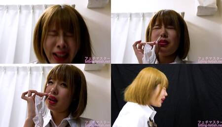 Momo Ninomiya - CLOSE-UP of Japanese cute girl SNEEZING - MOV 1080p