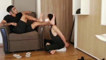 FAKE THERAPY: Foot teasing and Denial for this man who wish to get rid from his Foot Fetish