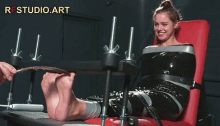 Leya in Black Film Mummification - Bare Feet Tickling in Toe-Pressing Device (HD 720p MP4)