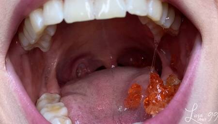 Gummy bears vs my powerful teeth full HD mp4
