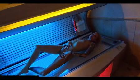 Horny Bitch Fucked in Solarium Ao