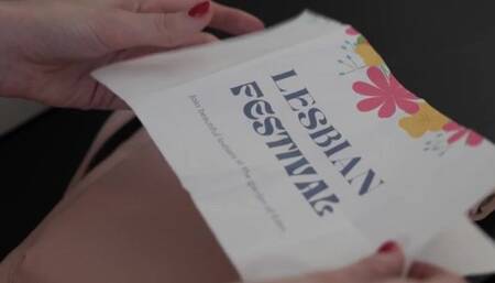 Dad's Girlfriend Loves Pussy