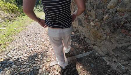 Public Park Buttcrack (4K QUALITY)