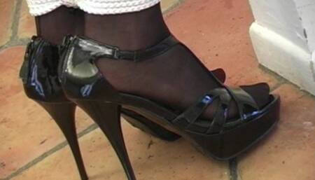 The Corset Clip Five 320x240 wmv