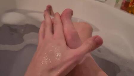 Hellooo! Took a Bath One Hour Ago and Shot This! My Feet Were Very Soft and I Also Shaved Before This