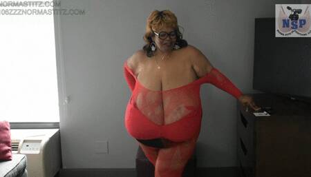 NORMA STITZ EXAMINE BUSTY SABRINA EXPANDING JELLY BELLY