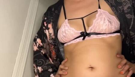 Myss Klassie Worship this Giantess Punanay