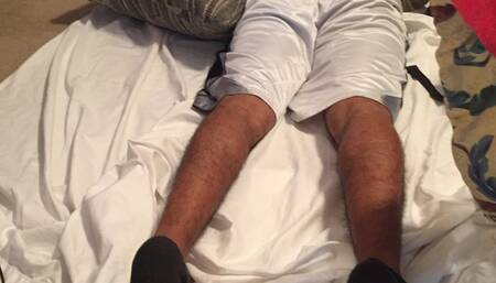 Malefootflava - Hot New Footmodel (Ralka) lets Randy footplay and foot worship with relaxed soles - Explode!!!