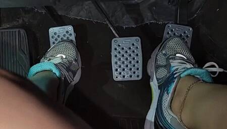 Saucony Camaro Flooring & Peelouts