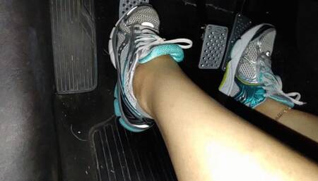 Saucony Flooring & Peelouts (Left view)