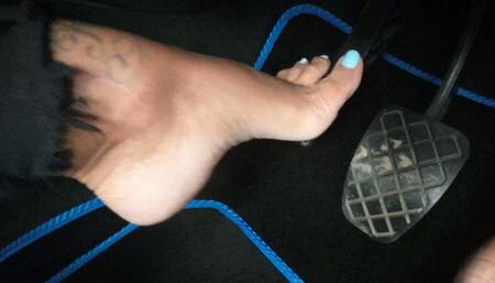 Barefeet, High-Heels & Horsepower Ft QueenJssoles