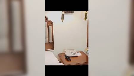 Hot Girl Fucked in Hotel Room Indian